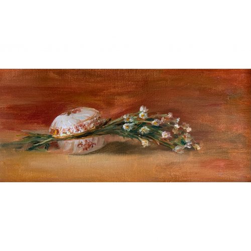 Still-life oil painting. A half-open porcelain case with a floral design. From the opening of the case a bouquet of white flowers extends to the right of the painitng. Orange background.
